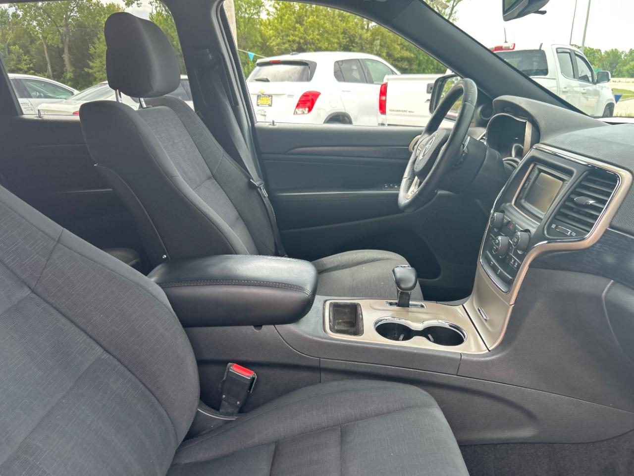 Jeep Grand Cherokee 4WD 4dr Laredo 2014