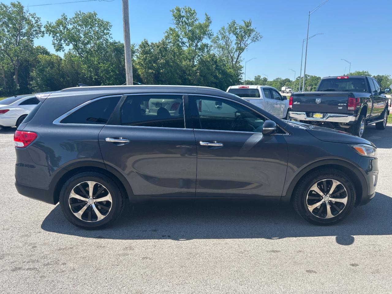 Kia Sorento FWD 4dr 3.3L EX 2016