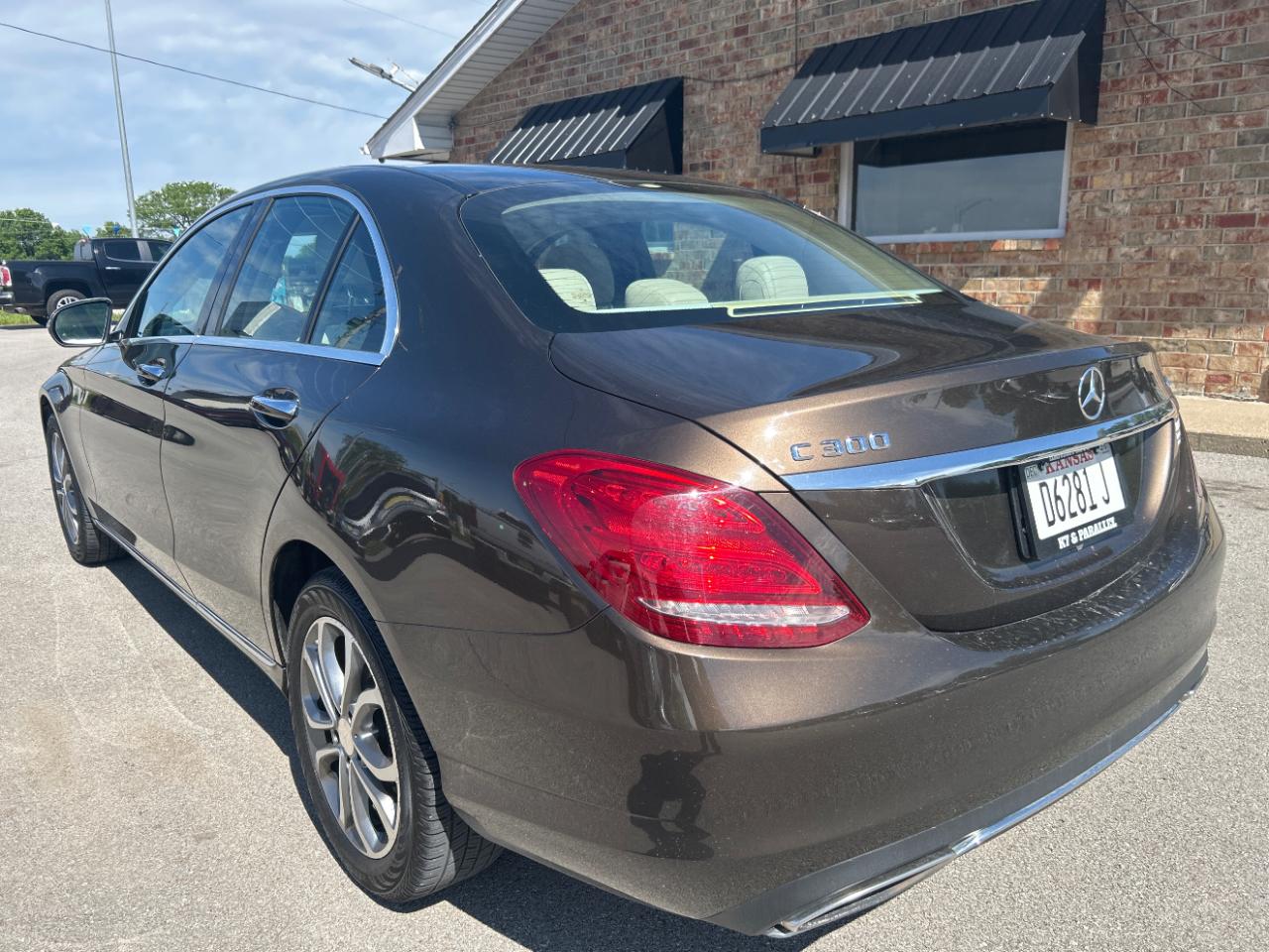 Mercedes-Benz C-Class 4dr Sdn C 300 Luxury 4MATIC 2016