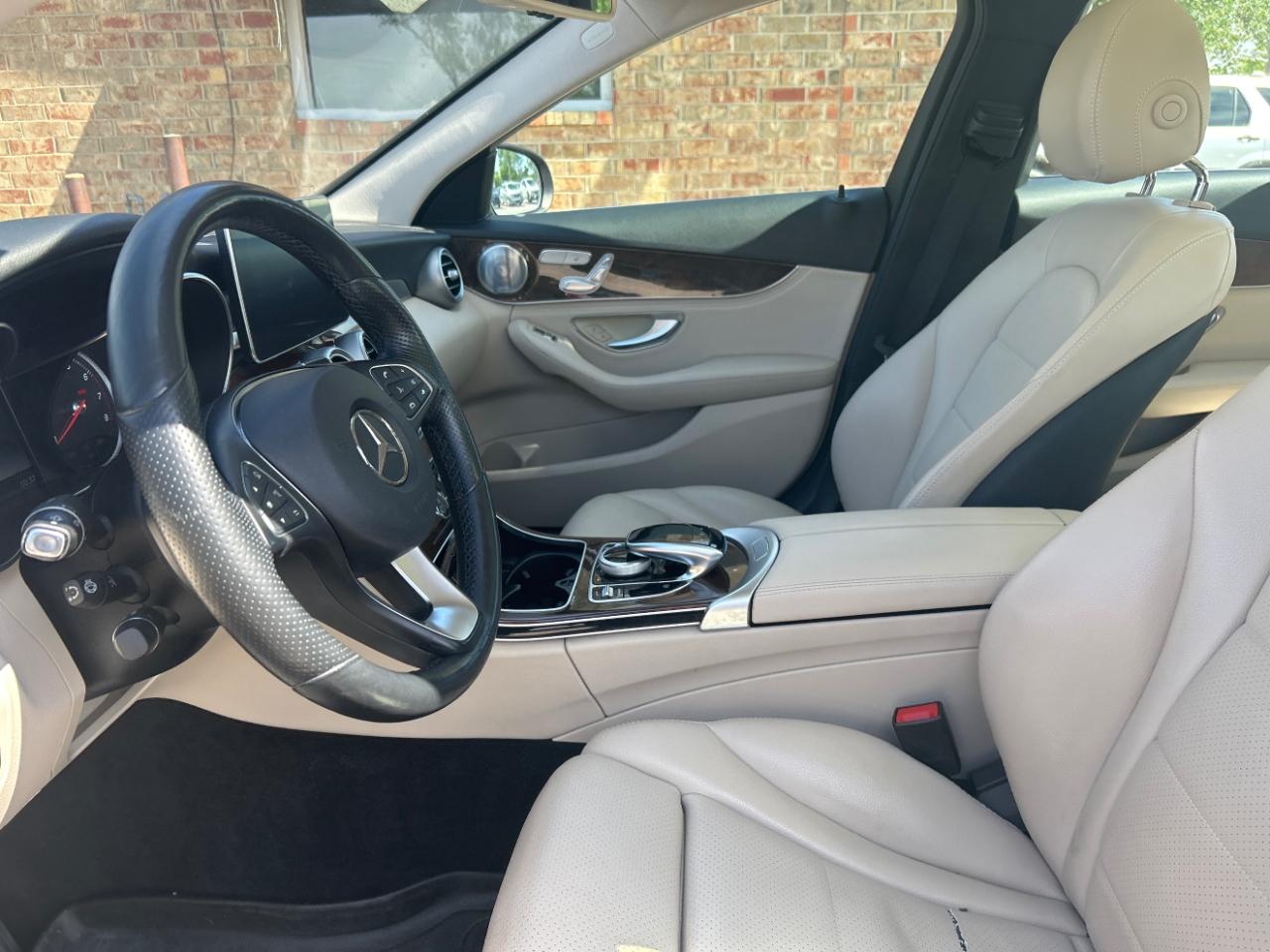Mercedes-Benz C-Class 4dr Sdn C 300 Luxury 4MATIC 2016