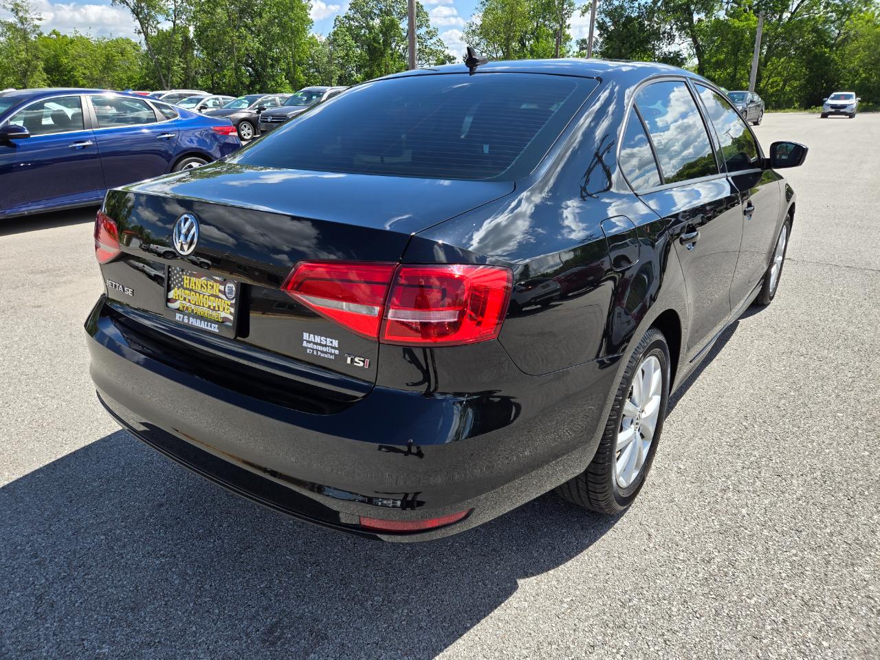 Volkswagen Jetta Sedan 4dr Auto 1.8T SE 2015