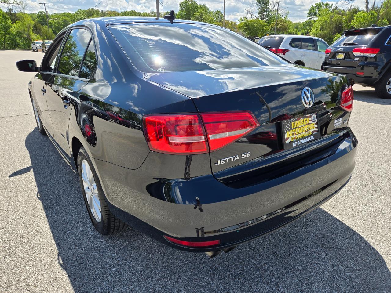 Volkswagen Jetta Sedan 4dr Auto 1.8T SE 2015