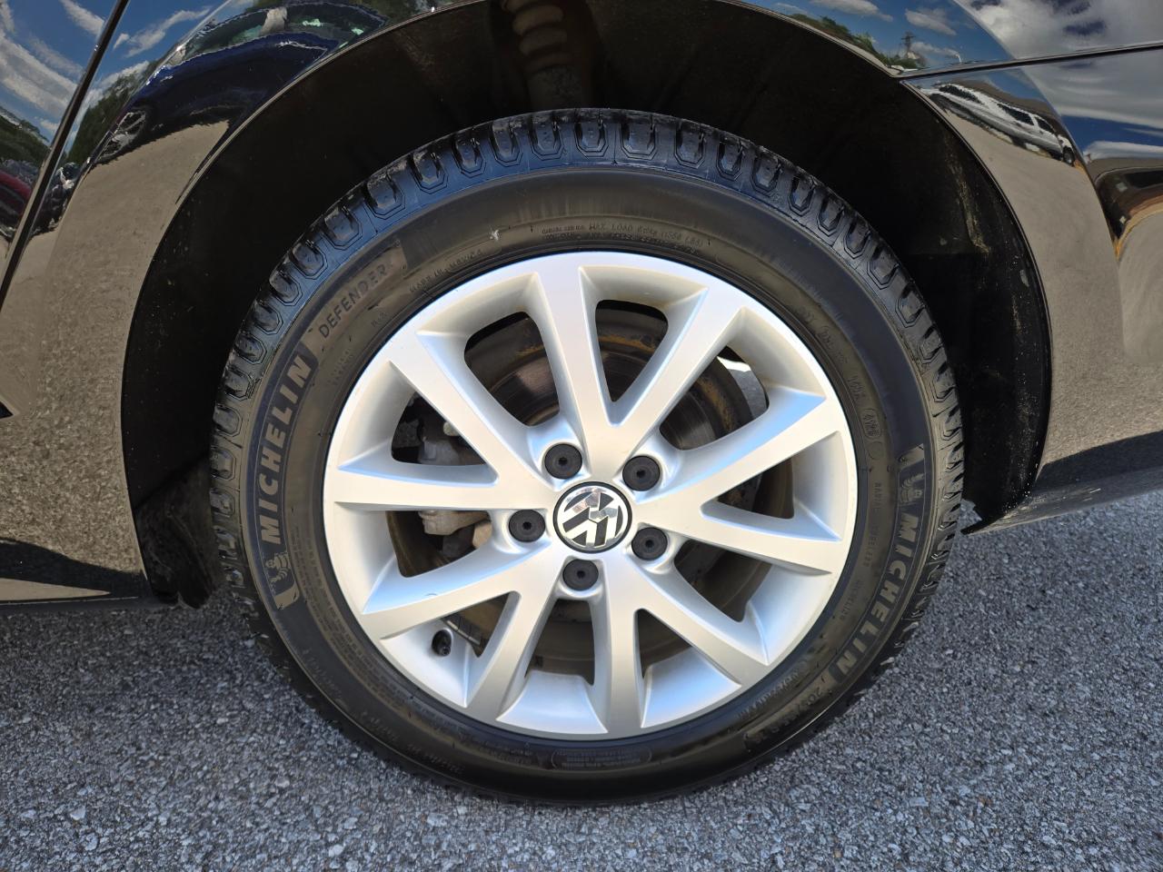 Volkswagen Jetta Sedan 4dr Auto 1.8T SE 2015