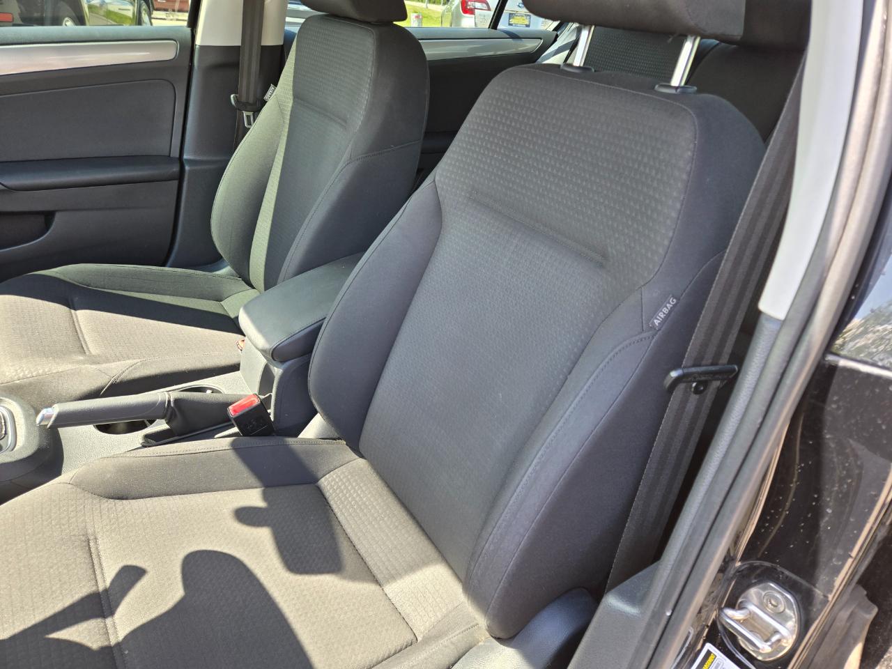 Volkswagen Jetta Sedan 4dr Auto 1.8T SE 2015