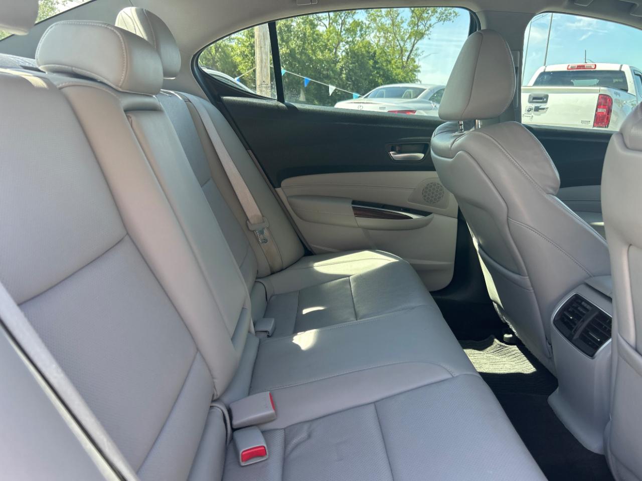 Acura TLX 4dr Sdn FWD V6 Advance 2016