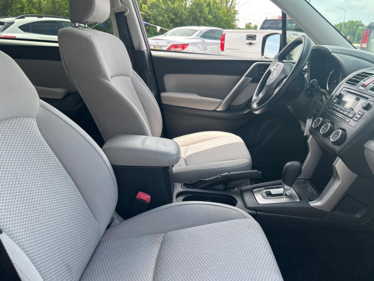 Subaru Forester 4dr CVT 2.5i Premium PZEV 2015