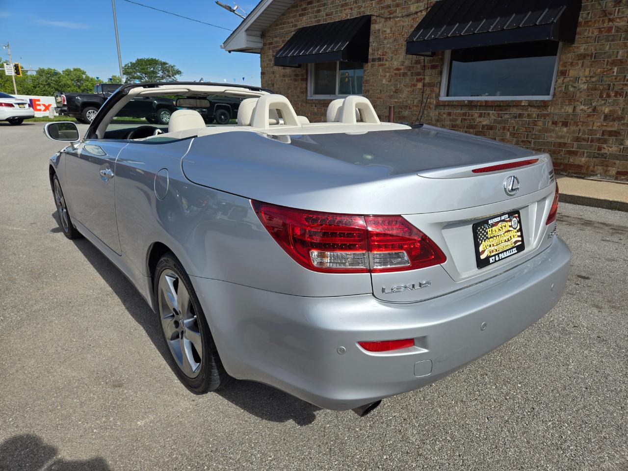 Lexus IS 250C 2dr Conv Auto 2010