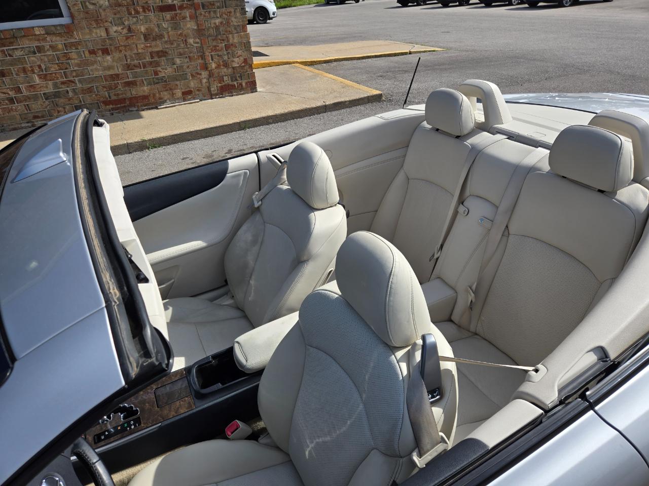 Lexus IS 250C 2dr Conv Auto 2010
