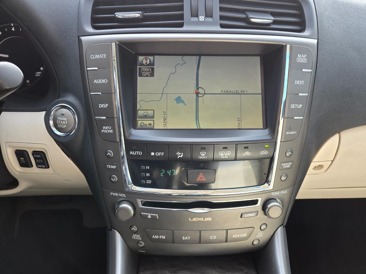 Lexus IS 250C 2dr Conv Auto 2010