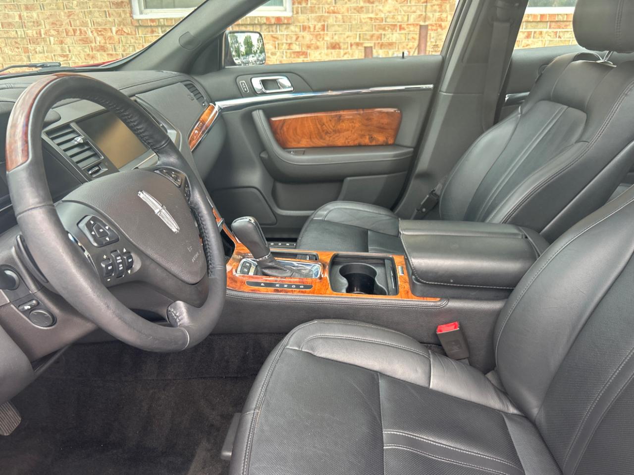Lincoln MKS 4dr Sdn 3.5L AWD EcoBoost 2013