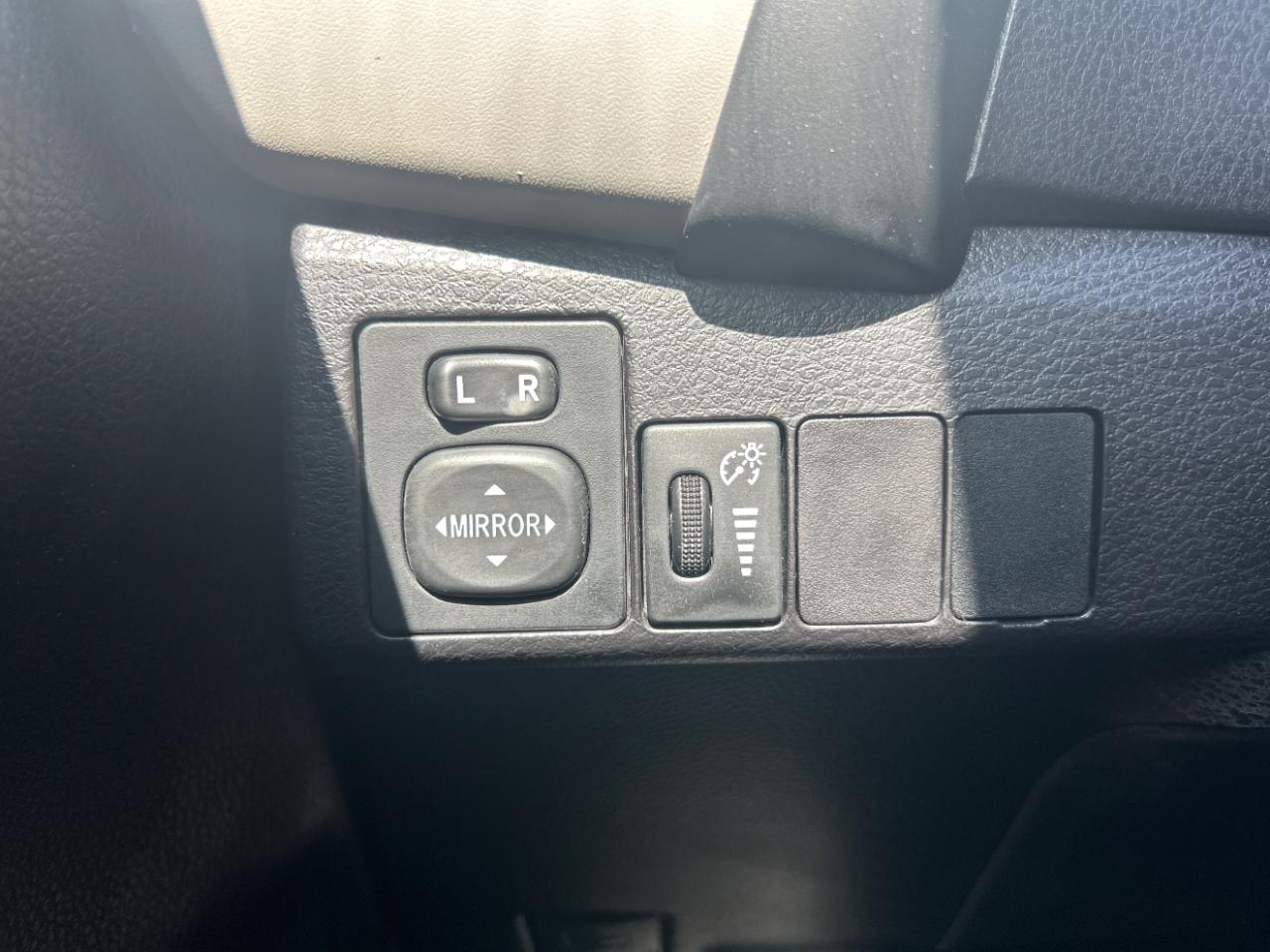 Toyota Corolla L 4D Sedan 2017