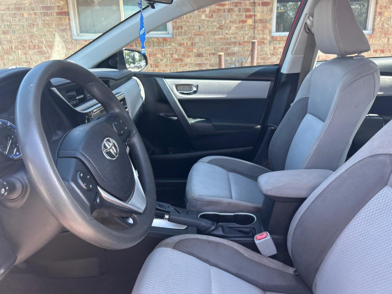 Toyota Corolla L 4D Sedan 2017