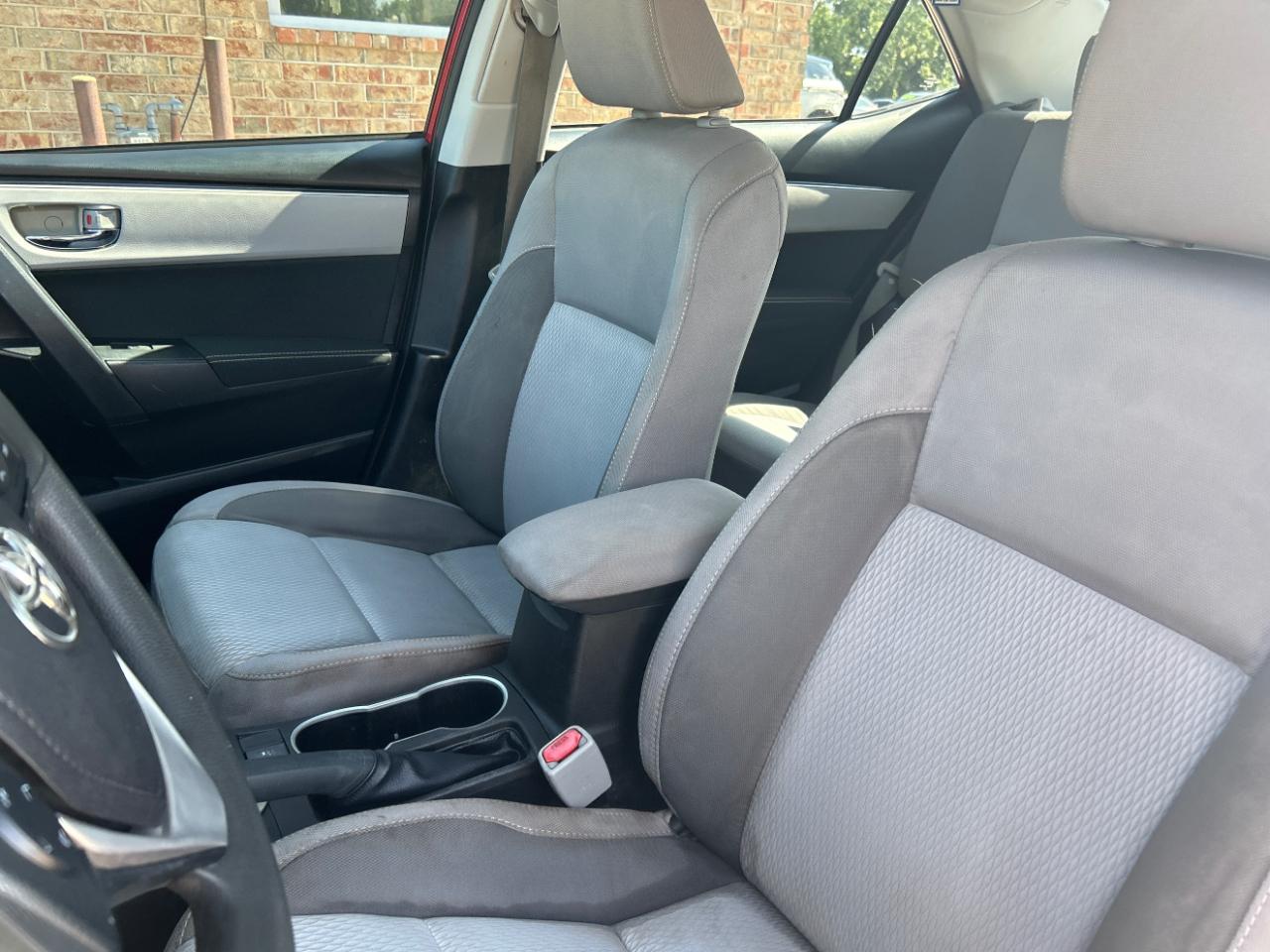 Toyota Corolla L 4D Sedan 2017