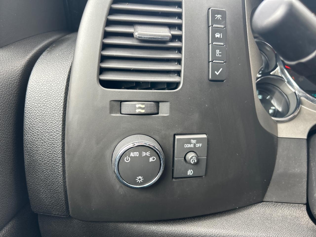 Chevrolet Silverado 1500 2WD Crew Cab 143.5" LT 2012