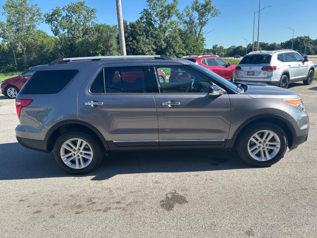 Ford Explorer 4WD 4dr XLT 2014