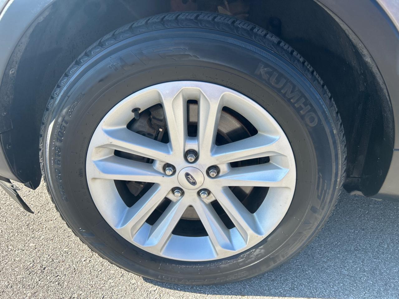 Ford Explorer 4WD 4dr XLT 2014