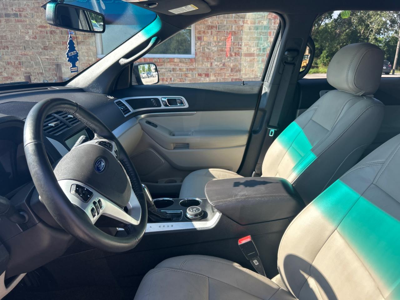 Ford Explorer 4WD 4dr XLT 2014