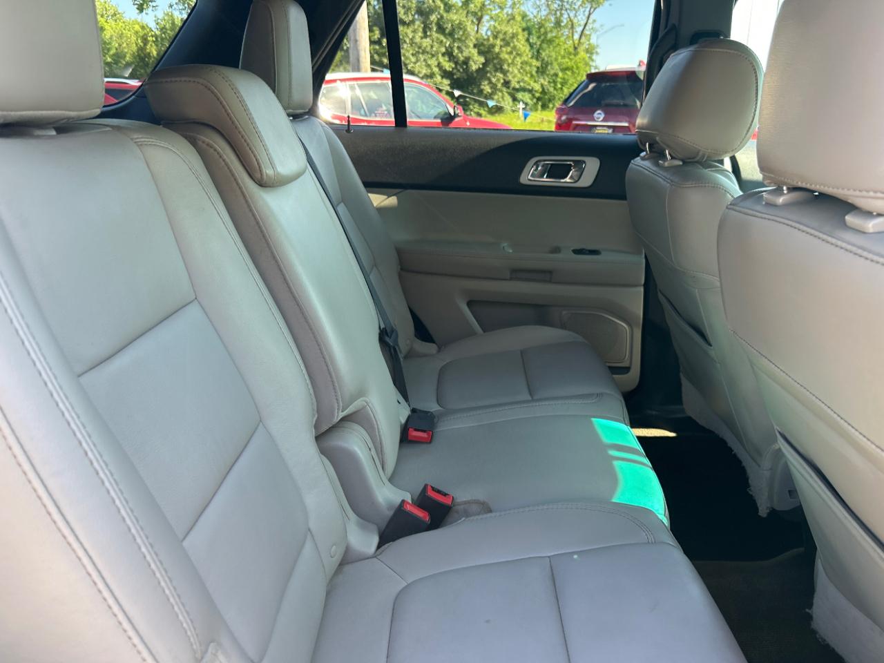 Ford Explorer 4WD 4dr XLT 2014