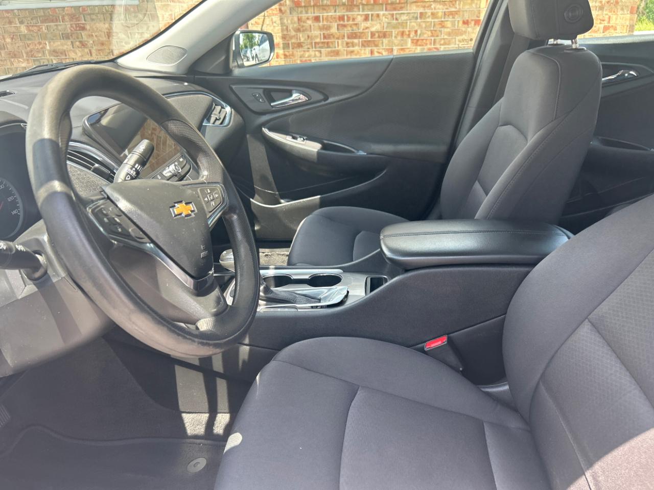 Chevrolet Malibu 4dr Sdn LT 2020