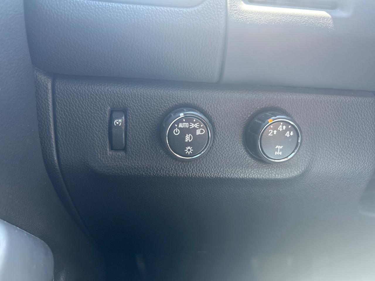 Chevrolet Colorado 4WD Ext Cab 128.3" LT 2015