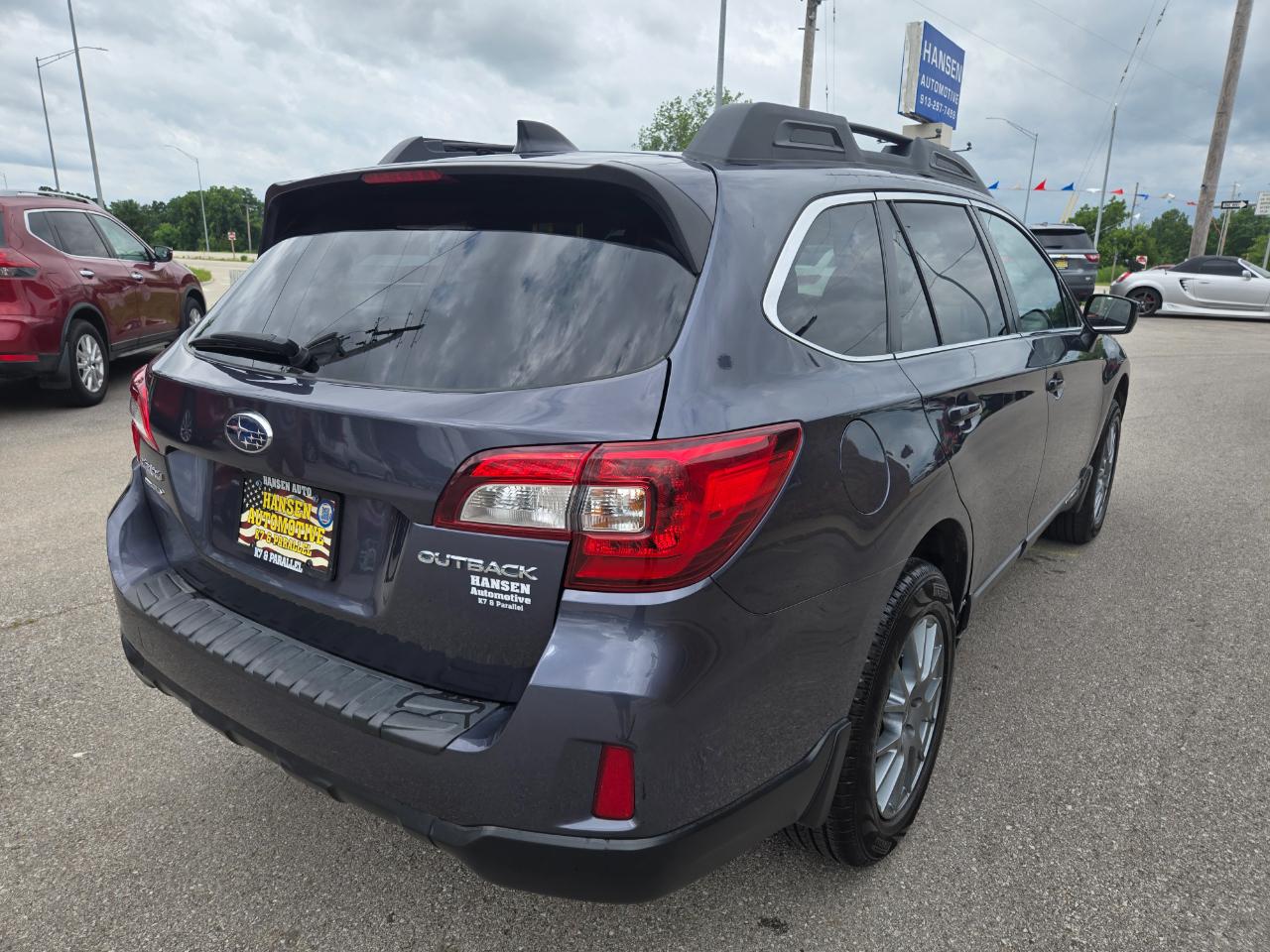 Subaru Outback 4dr Wgn 2.5i Premium 2016