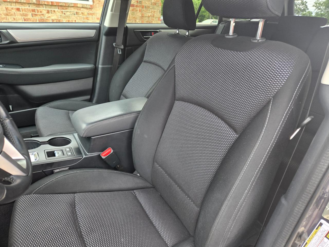 Subaru Outback 4dr Wgn 2.5i Premium 2016