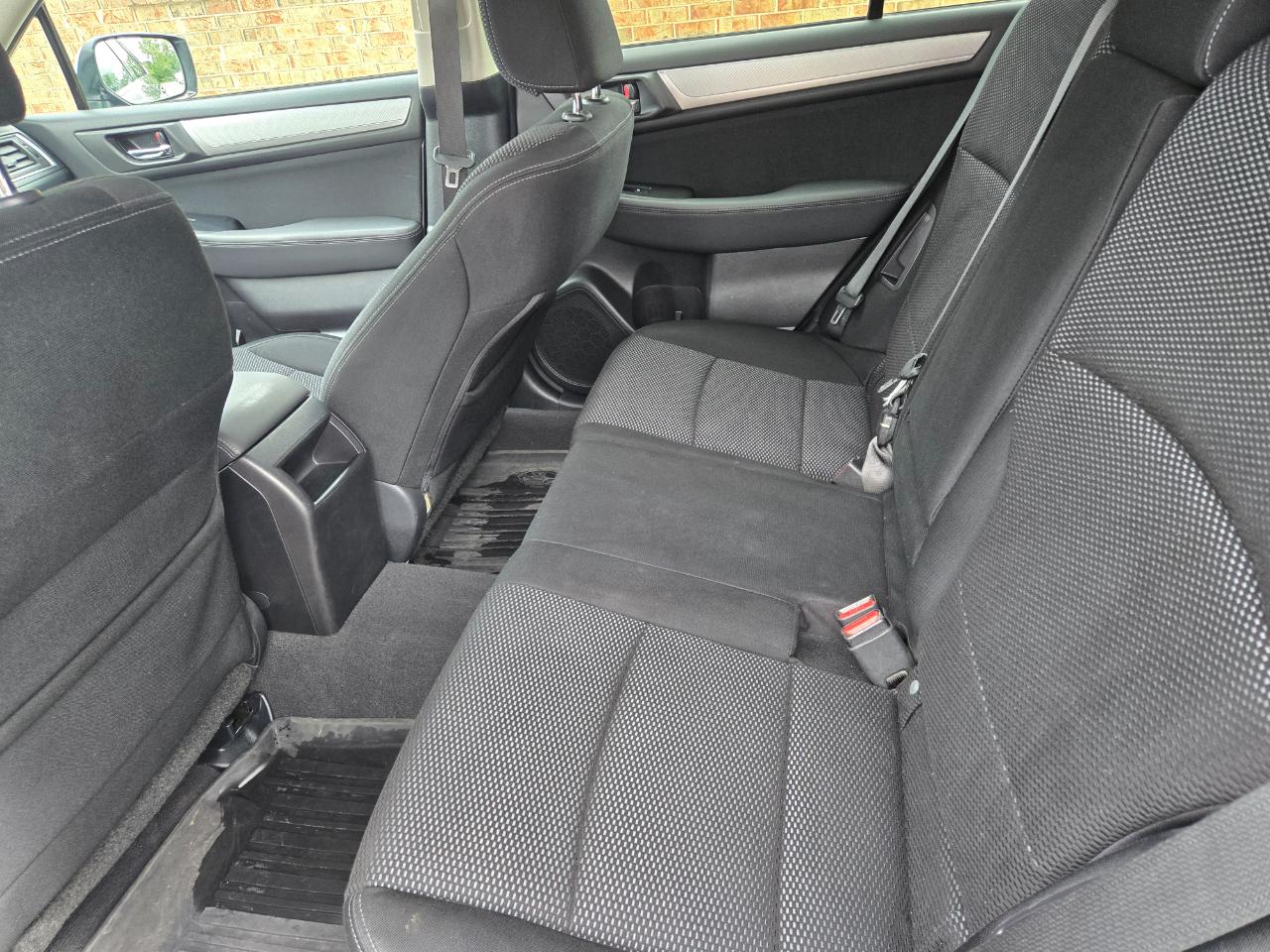 Subaru Outback 4dr Wgn 2.5i Premium 2016