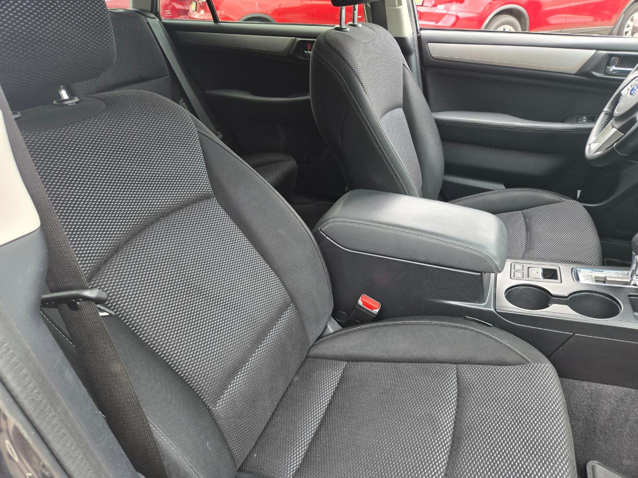 Subaru Outback 4dr Wgn 2.5i Premium 2016