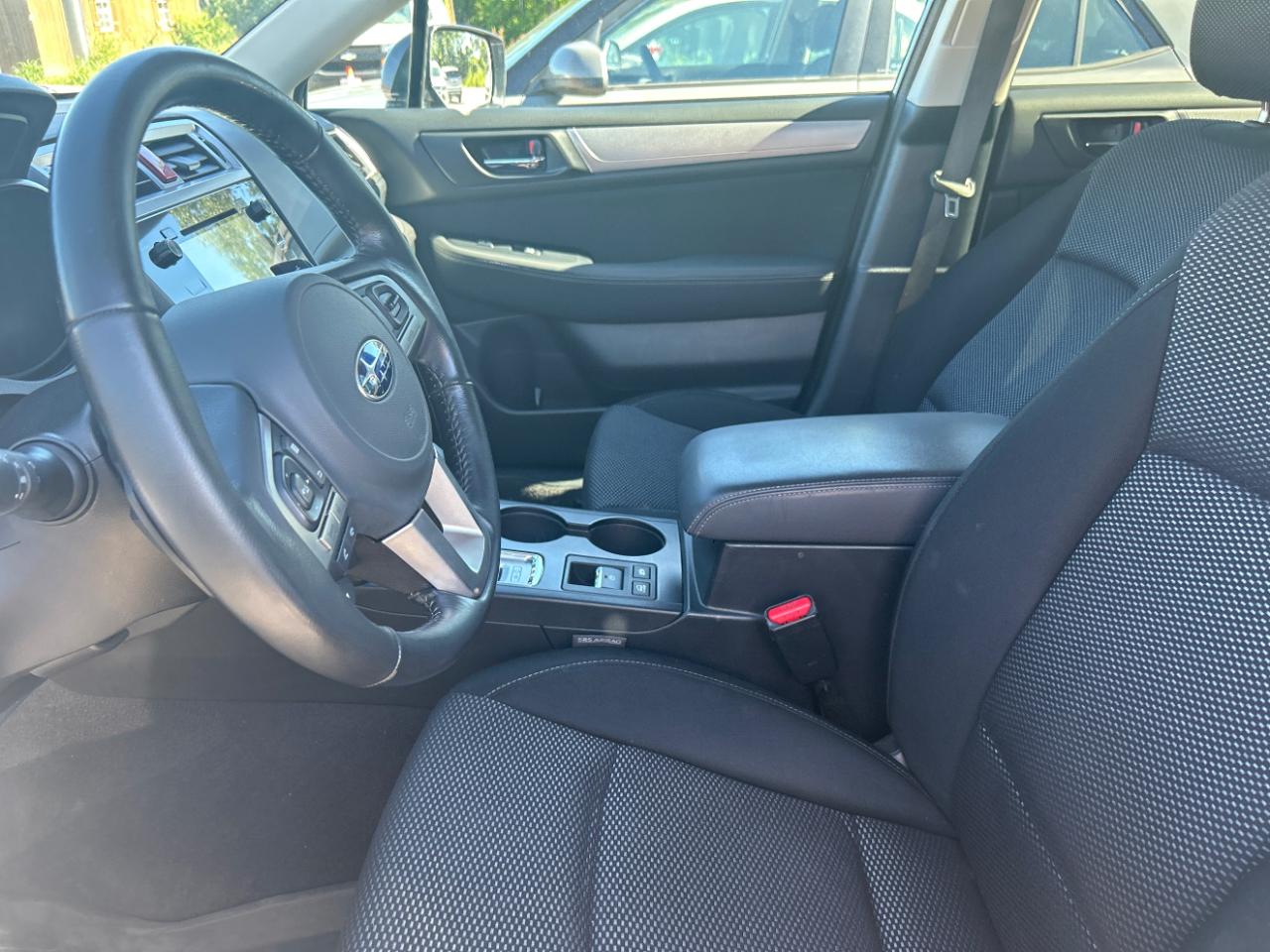 Subaru Outback 4dr Wgn 2.5i Premium 2016