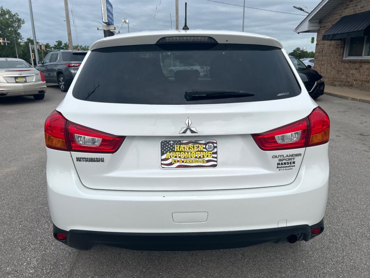 Mitsubishi Outlander Sport AWC 4dr CVT 2.0 ES 2016