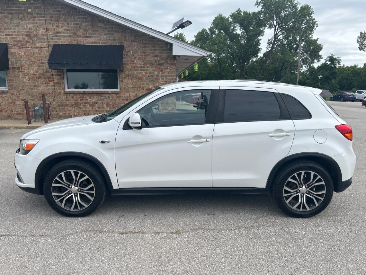 Mitsubishi Outlander Sport AWC 4dr CVT 2.0 ES 2016