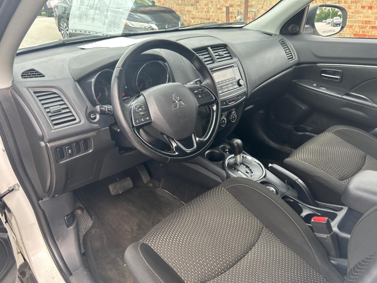 Mitsubishi Outlander Sport AWC 4dr CVT 2.0 ES 2016