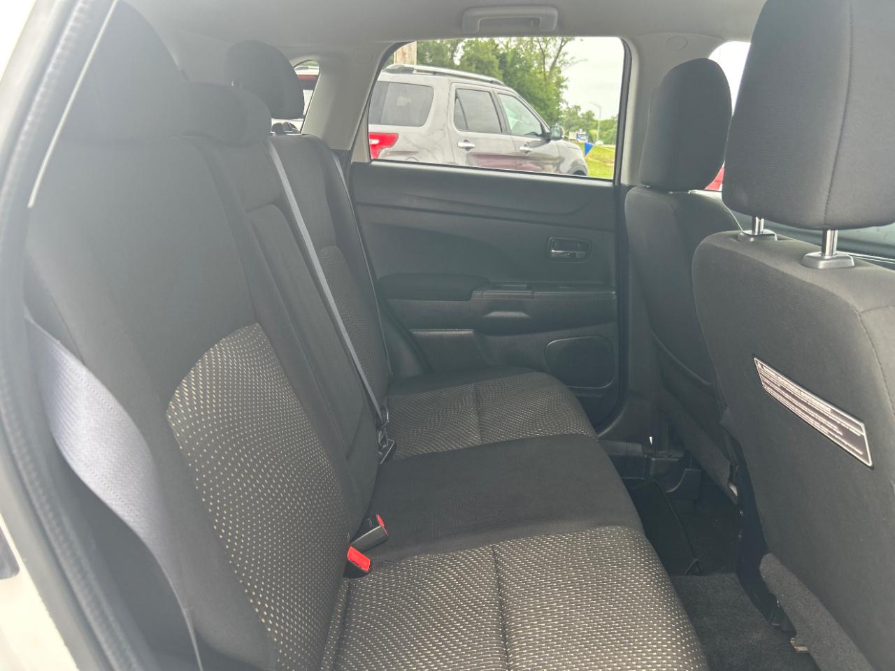 Mitsubishi Outlander Sport AWC 4dr CVT 2.0 ES 2016
