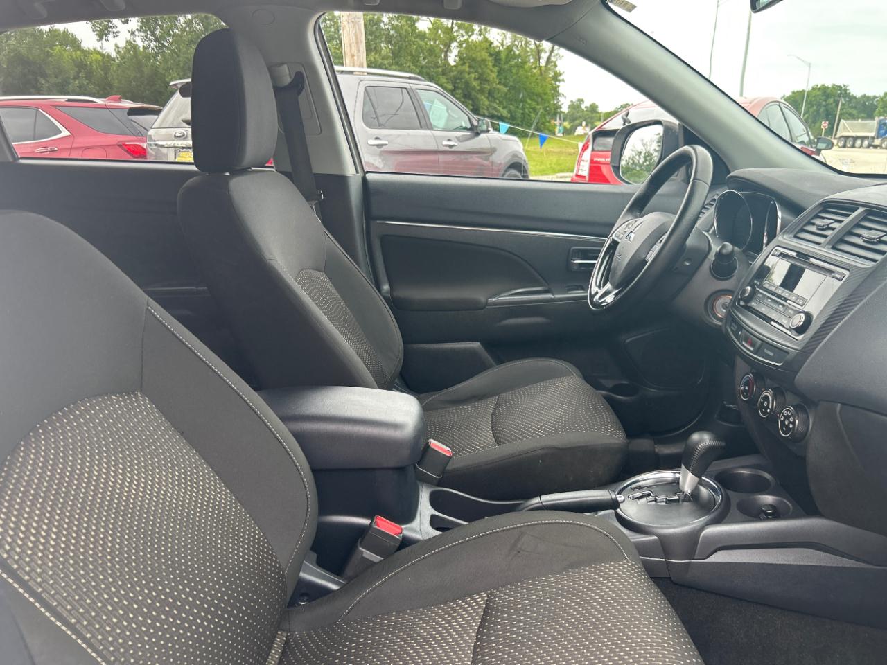 Mitsubishi Outlander Sport AWC 4dr CVT 2.0 ES 2016