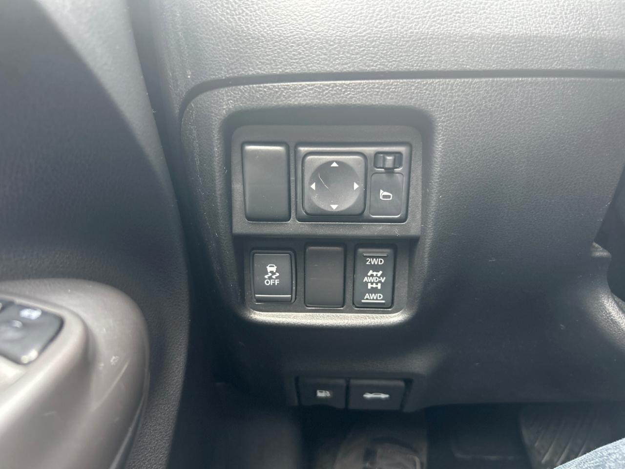 Nissan Juke 5dr Wgn CVT SL AWD 2013