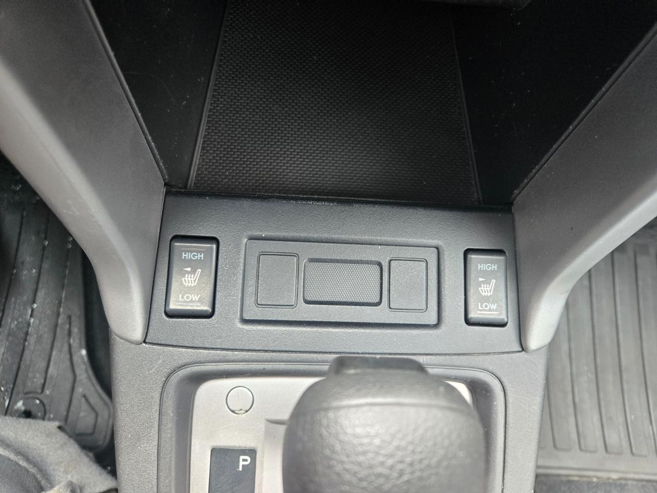 Subaru Forester 4dr CVT 2.5i Premium PZEV 2015