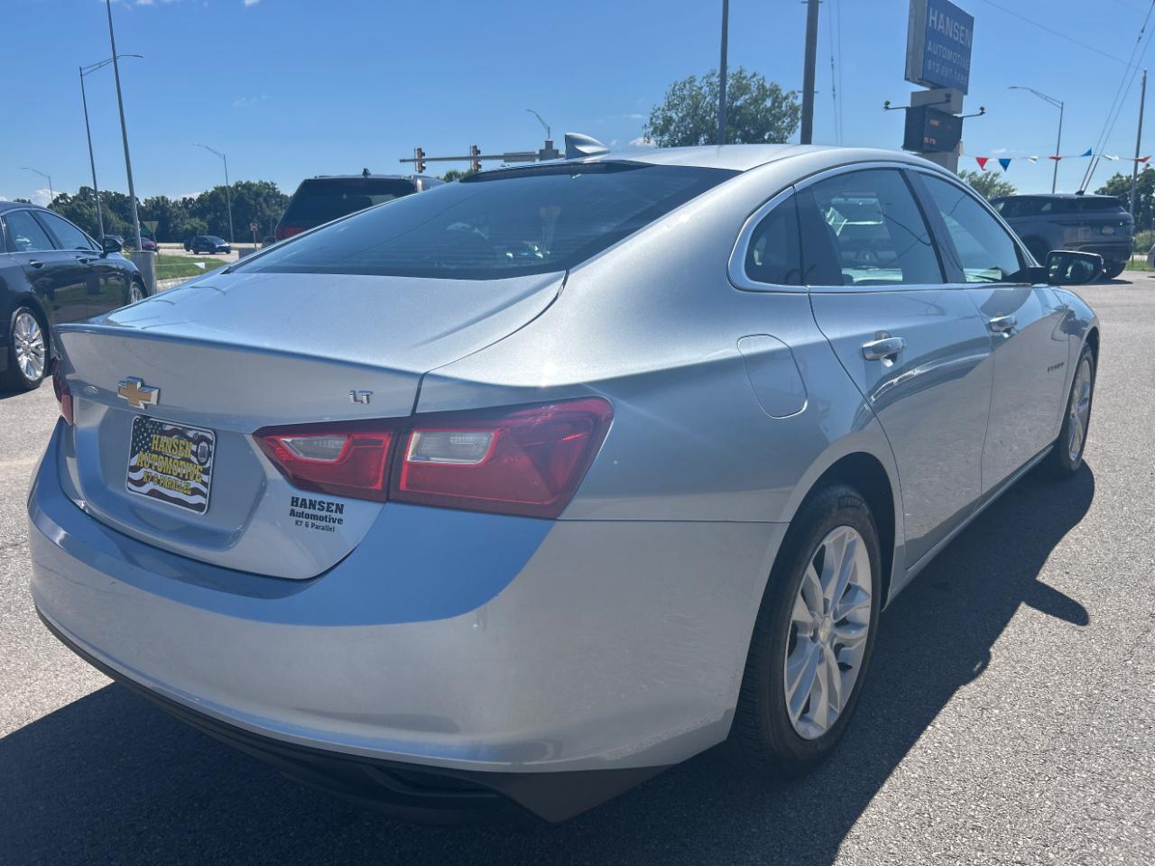 Chevrolet Malibu 4dr Sdn LT w/1LT 2017
