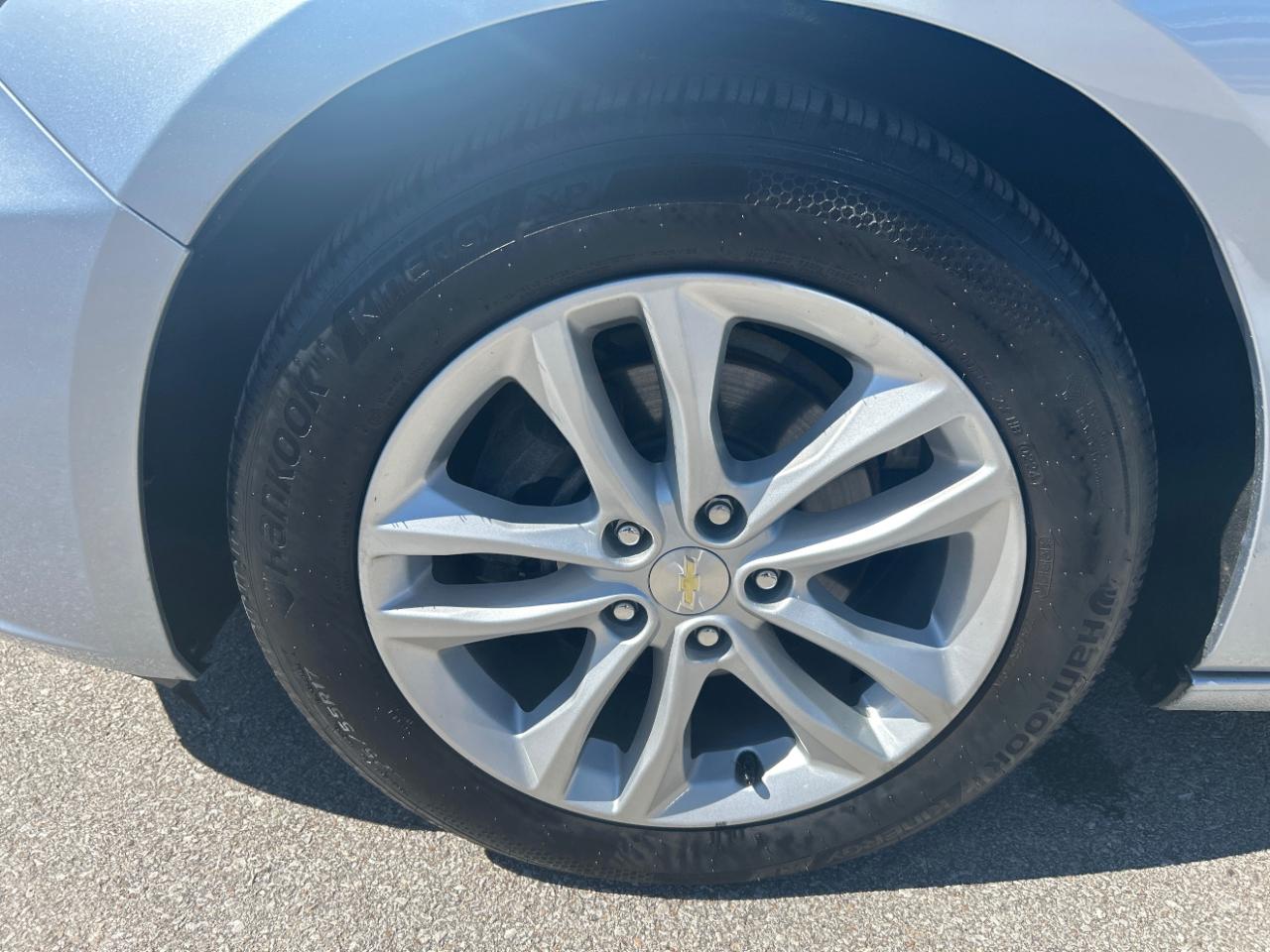 Chevrolet Malibu 4dr Sdn LT w/1LT 2017