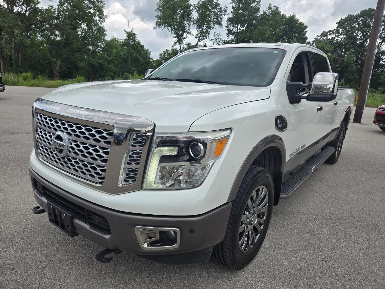 2017 Nissan Titan XD 4x4 Diesel Crew Cab Platinum Reserve