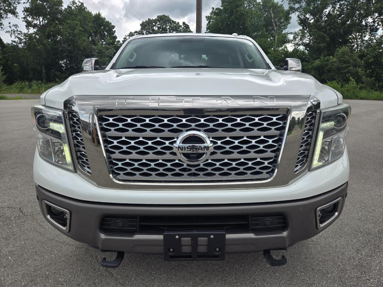 Nissan Titan XD 4x4 Diesel Crew Cab Platinum Reserve 2017