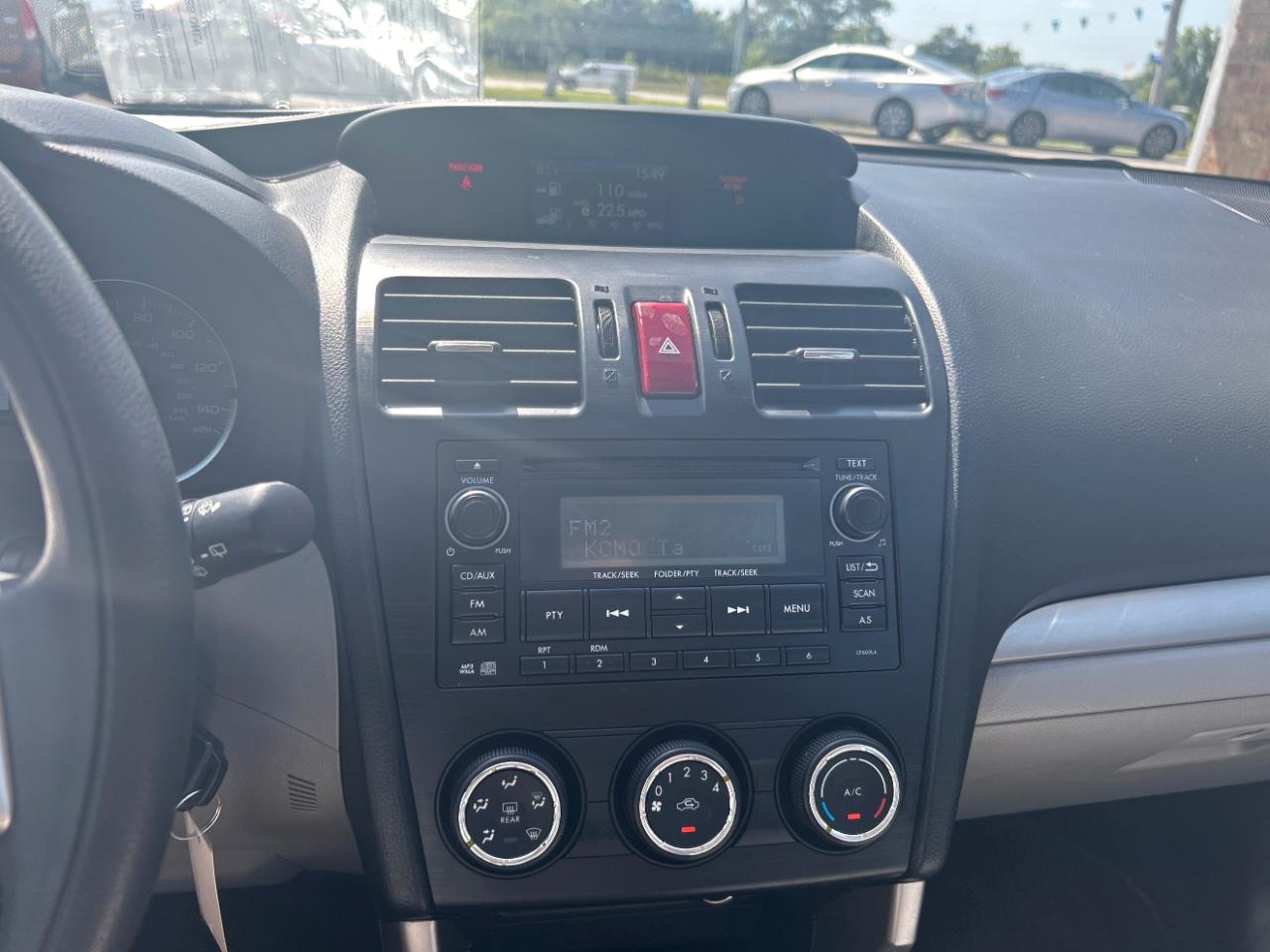 Subaru Forester 4dr CVT 2.5i PZEV 2015