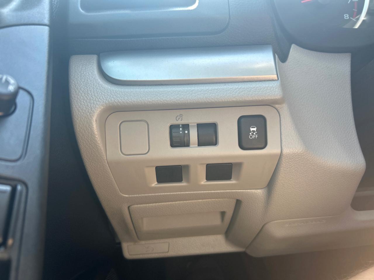 Subaru Forester 4dr CVT 2.5i PZEV 2015