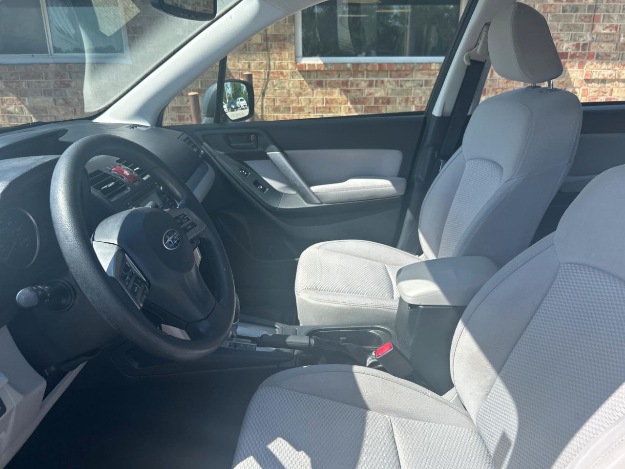 Subaru Forester 4dr CVT 2.5i PZEV 2015