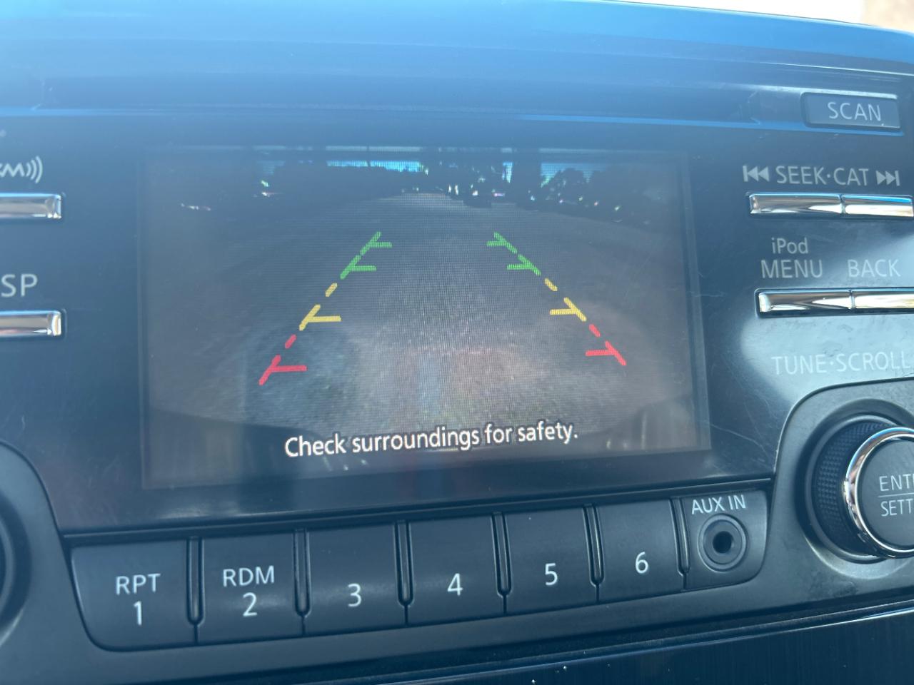 Nissan Titan 4WD Crew Cab SWB SV 2013