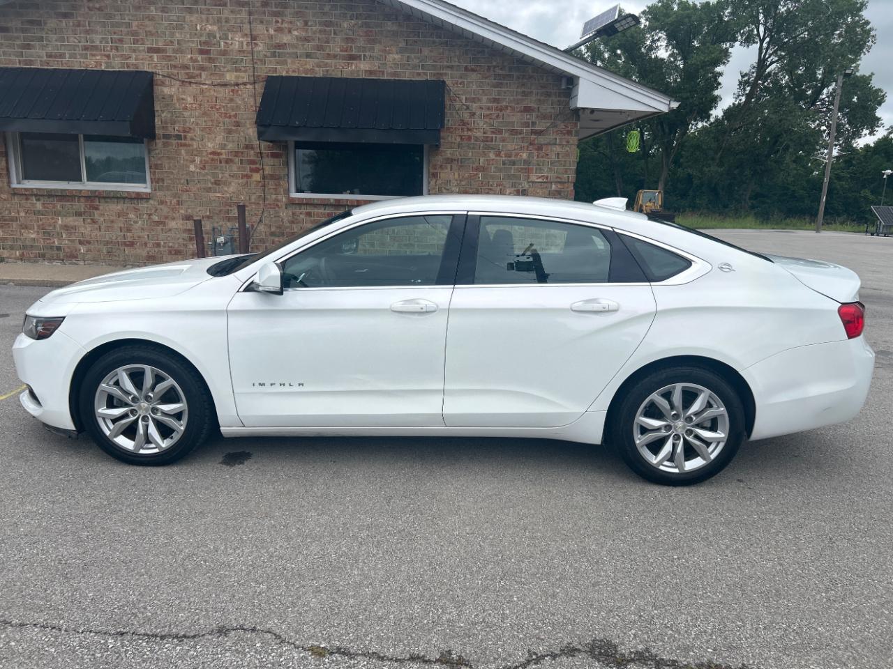 Chevrolet Impala 4dr Sdn LT w/1LT 2019