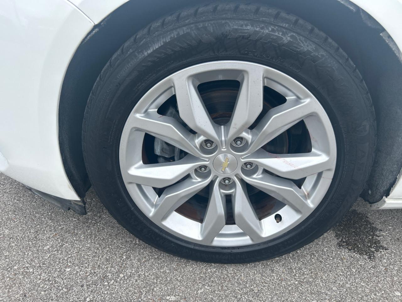 Chevrolet Impala 4dr Sdn LT w/1LT 2019