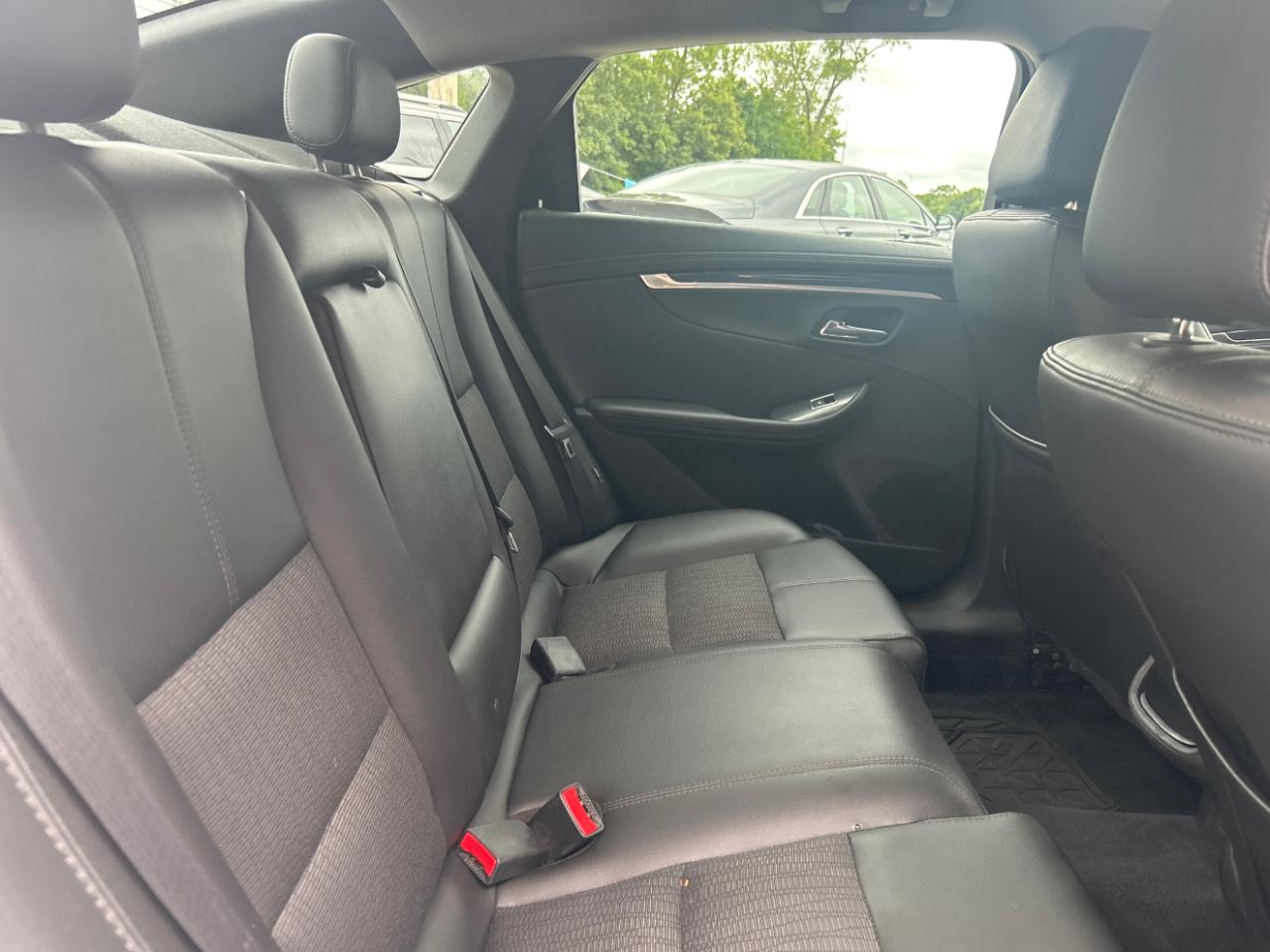 Chevrolet Impala 4dr Sdn LT w/1LT 2019