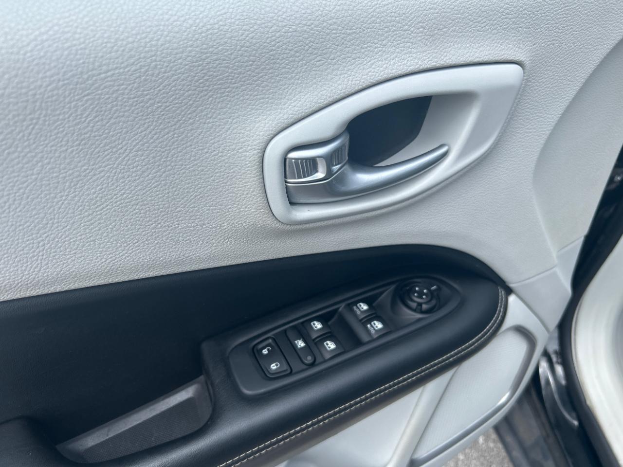 Jeep Compass Latitude FWD 2018