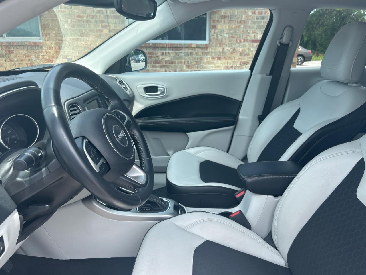 Jeep Compass Latitude FWD 2018