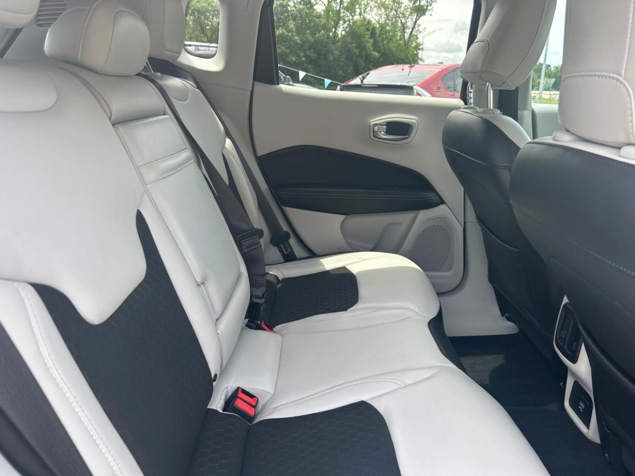 Jeep Compass Latitude FWD 2018